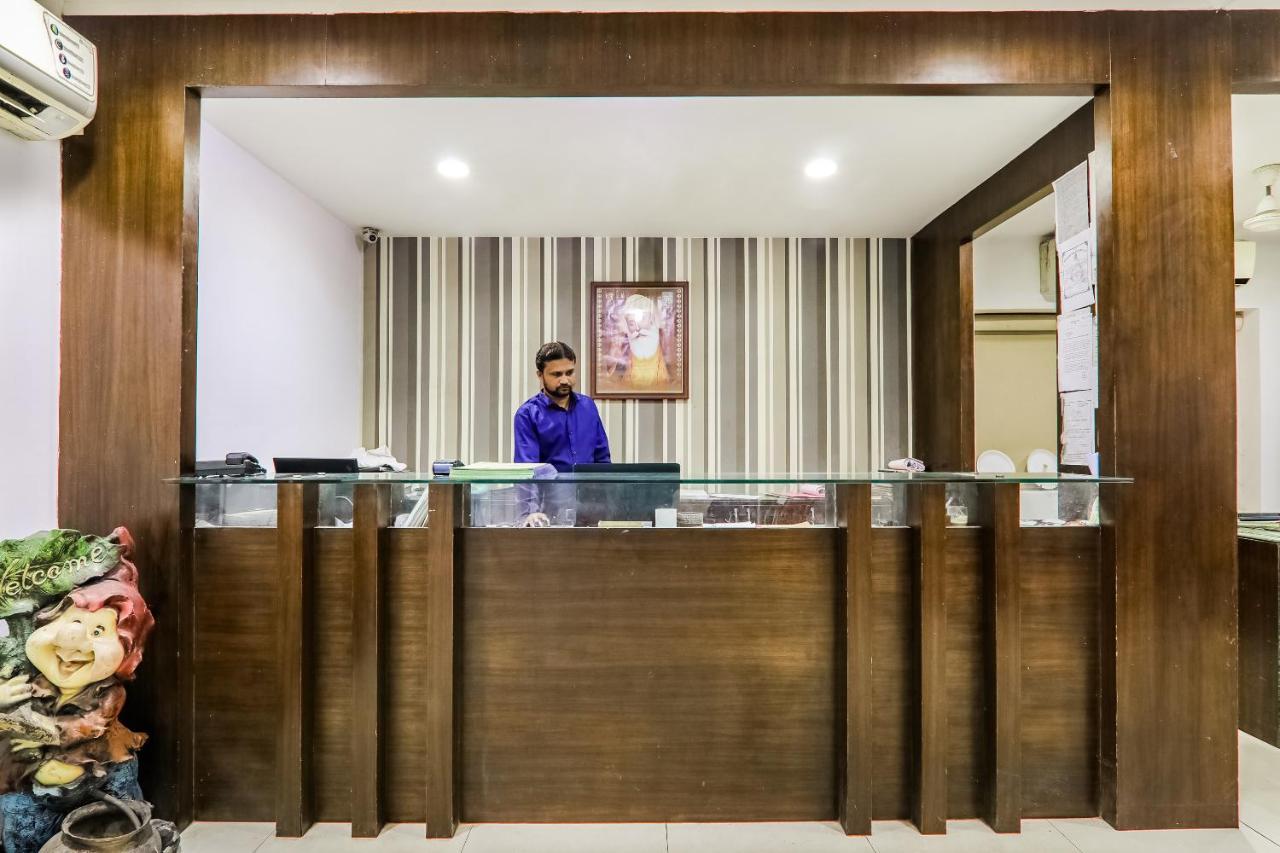 Hotel Sita Kiran Барелі Екстер'єр фото
