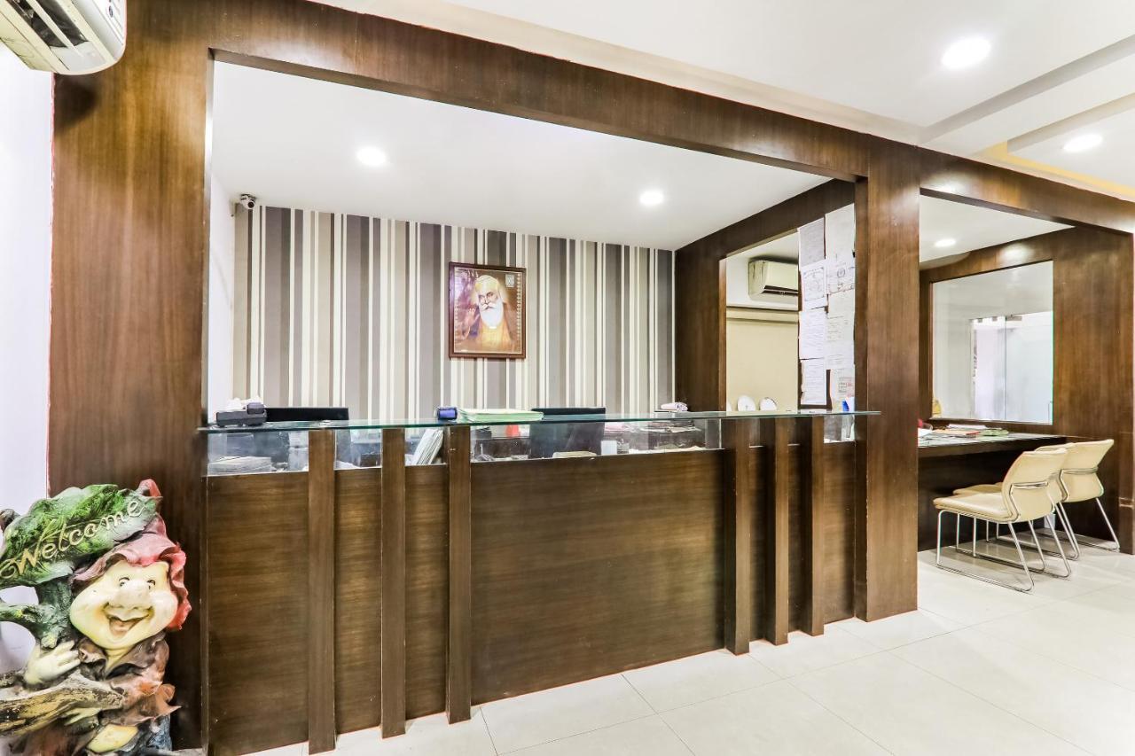 Hotel Sita Kiran Барелі Екстер'єр фото