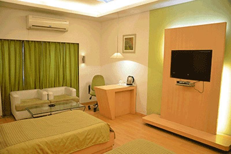Hotel Sita Kiran Барелі Екстер'єр фото