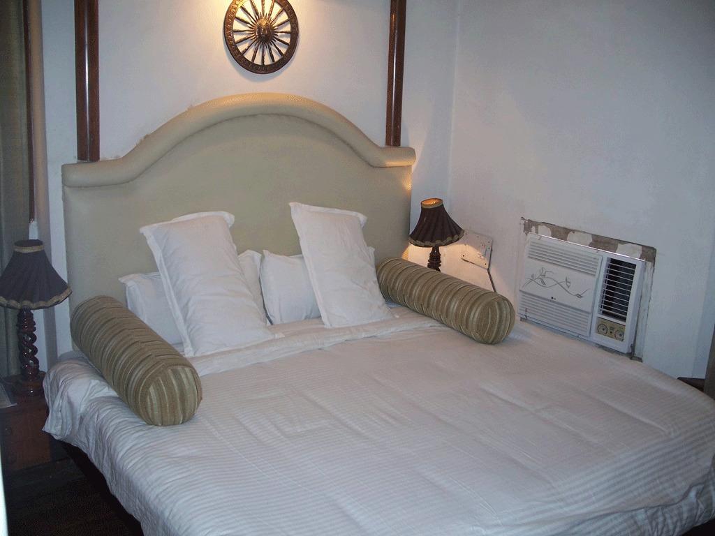 Hotel Sita Kiran Барелі Екстер'єр фото