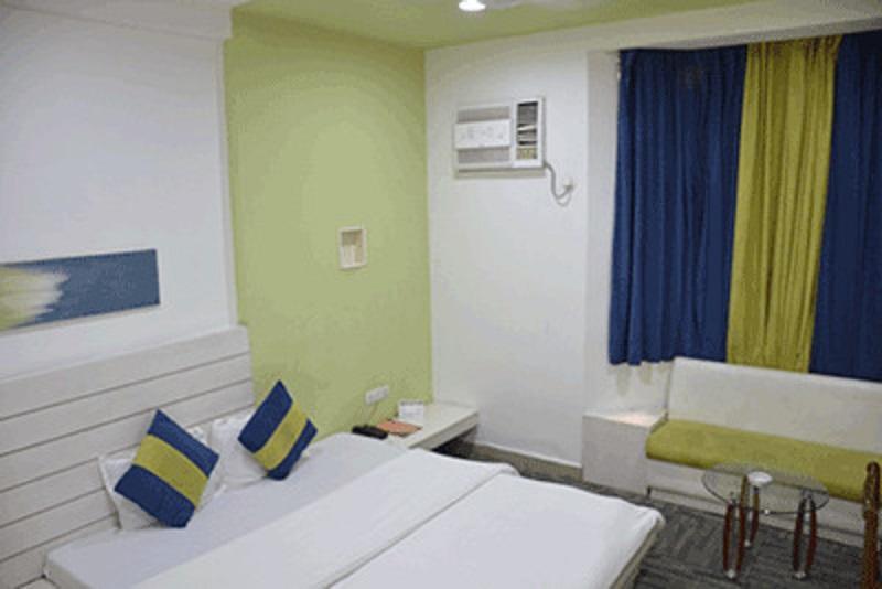 Hotel Sita Kiran Барелі Екстер'єр фото