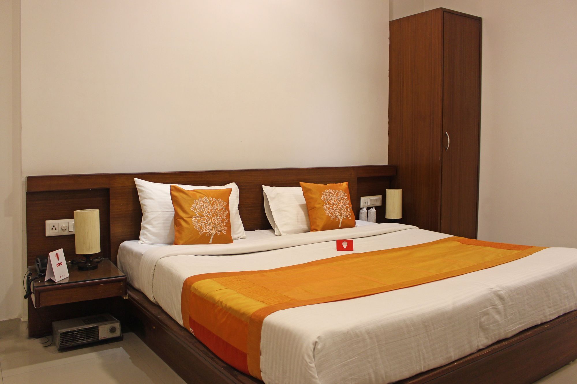 Hotel Sita Kiran Барелі Екстер'єр фото